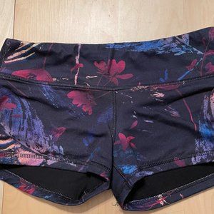 Fleo/Chestee Collaboration - Feathers - size small